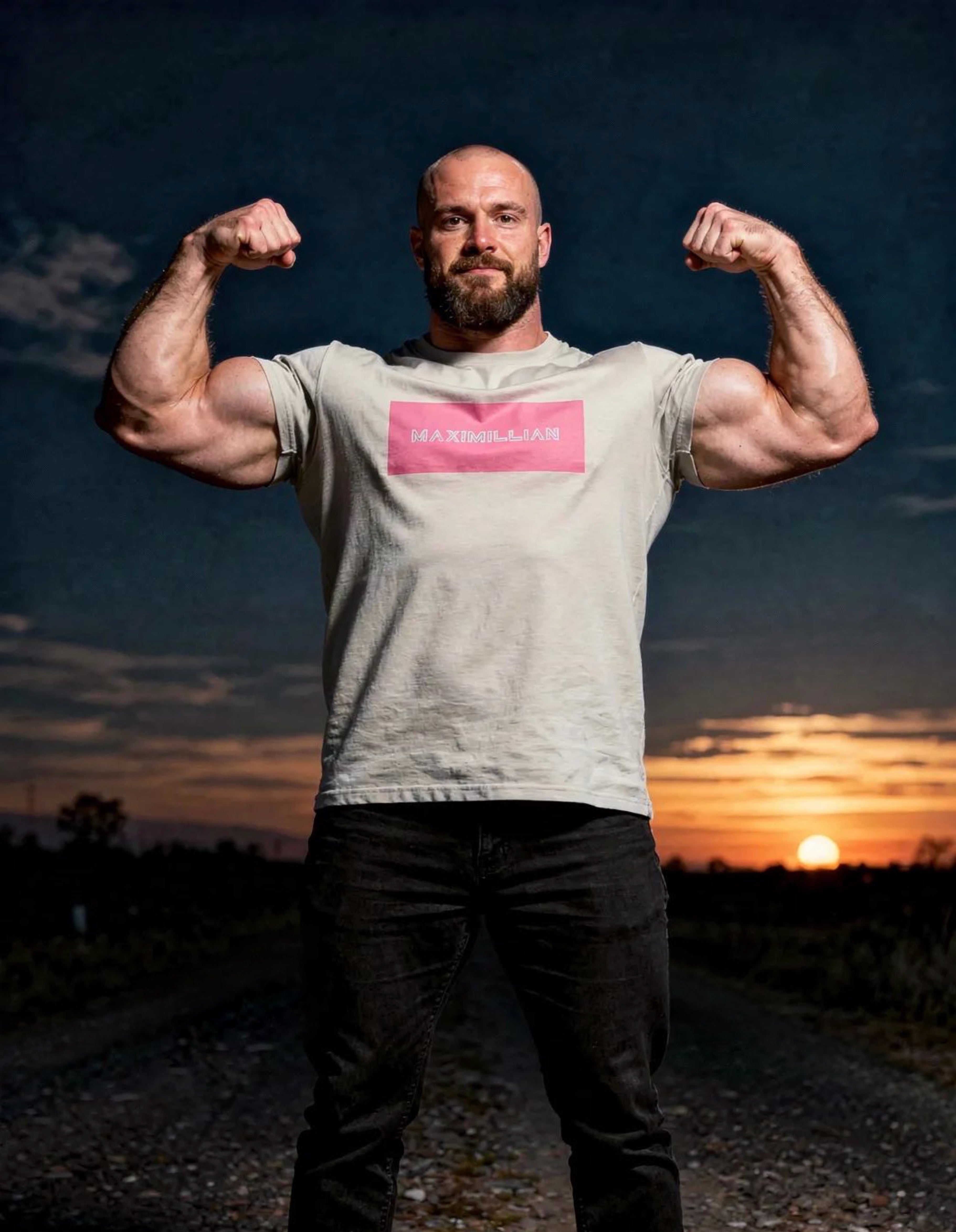 MAXIMILLIAN Oversized T-Shirt